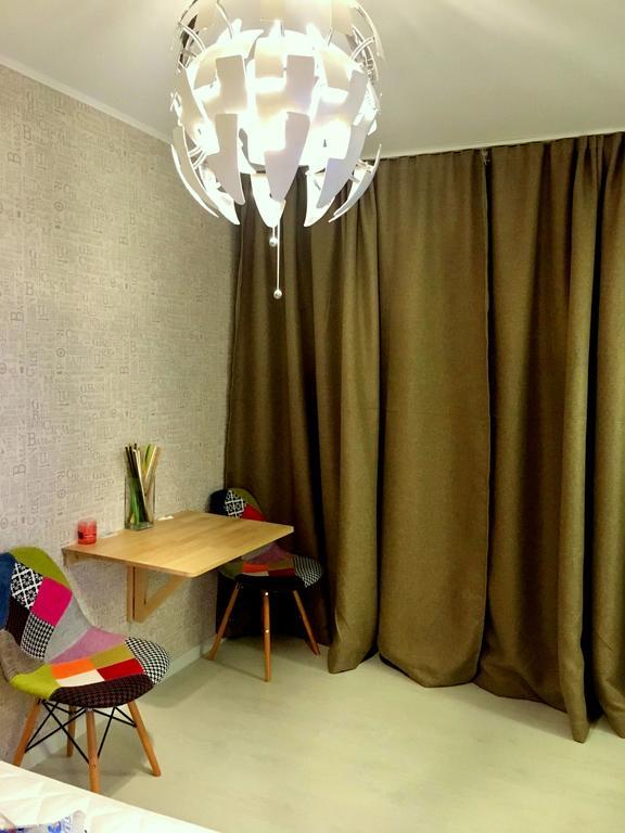 Amy'S Studio Bukares Bagian luar foto